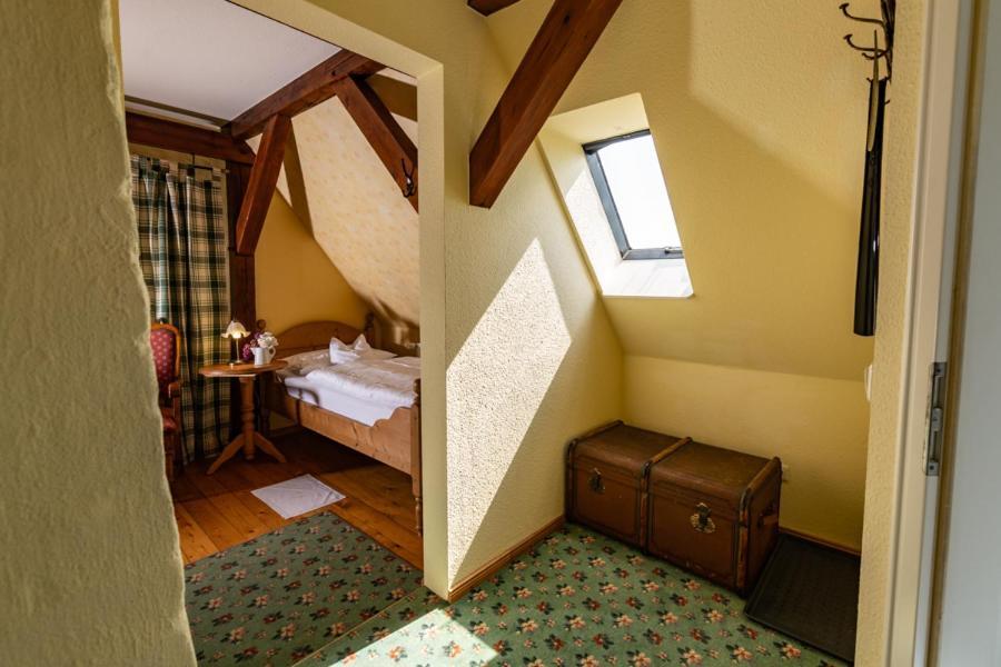 Отель Gutshaus Mecklenburgische Seenplatte Mueritz 3*
